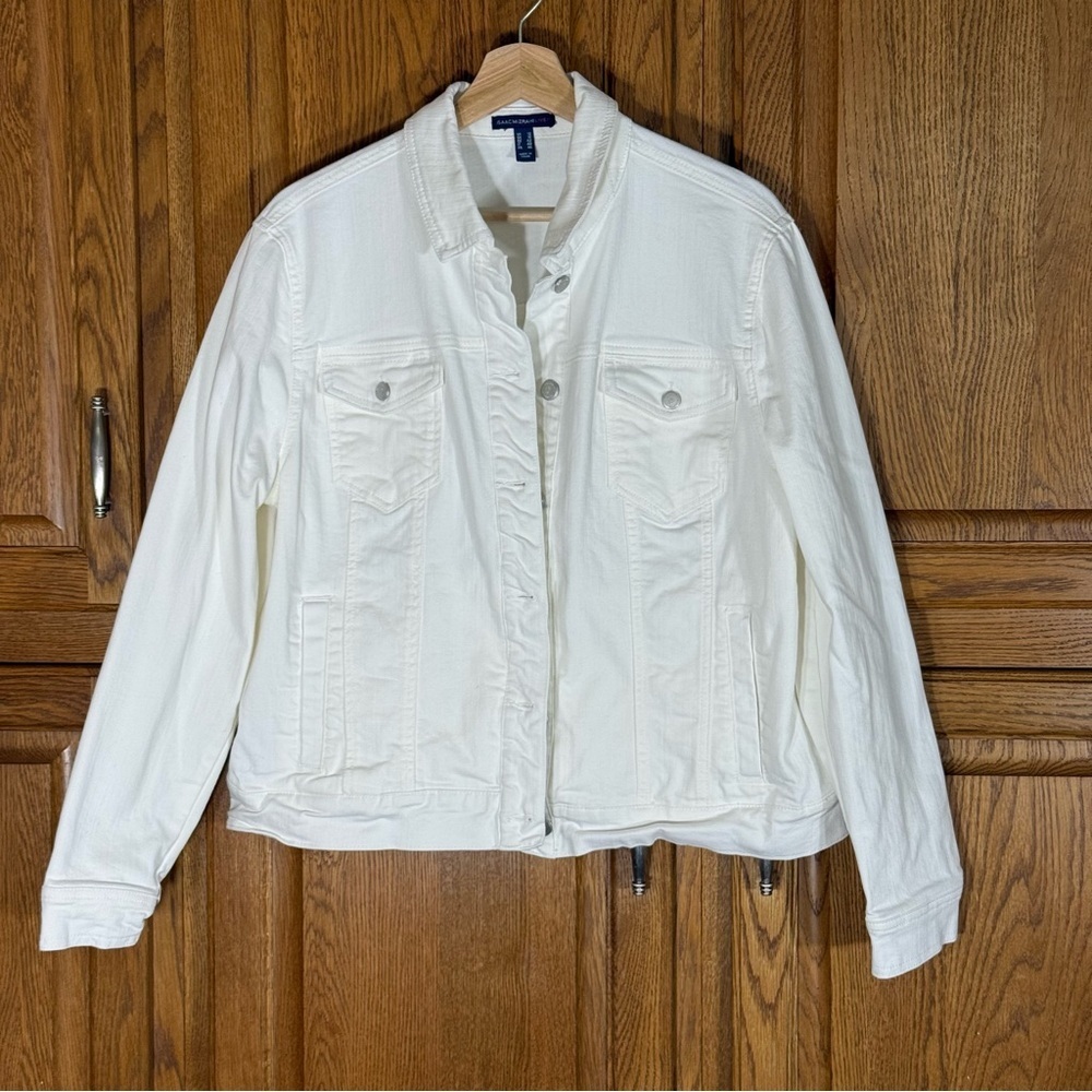 Isaac Mizrahi Women's Size 12 White Jean Denim Jacket Summer